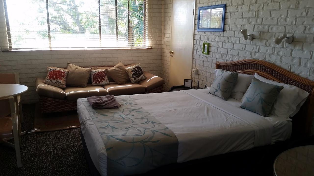 ฮอลแลนด์ พาร์ค โฮเต็ล Motel บริสเบน ภายนอก รูปภาพ